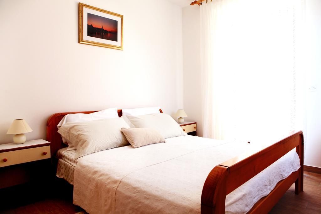 Apartments Marina-Mare Пореч Екстериор снимка