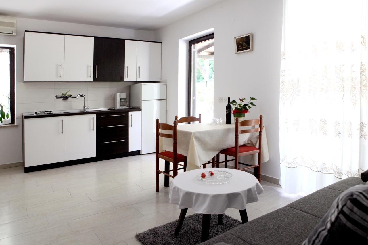 Apartments Marina-Mare Пореч Стая снимка
